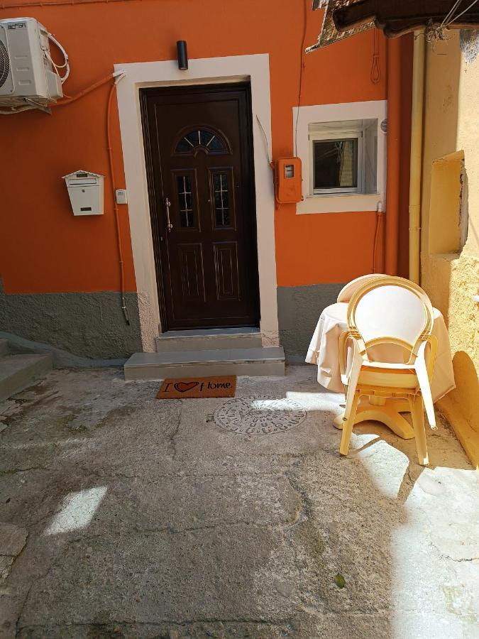 Newly Renovated Apartment Next To The Port Corfu  Exterior foto